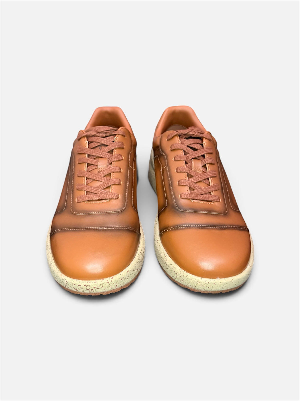 The Conqueror - Brown